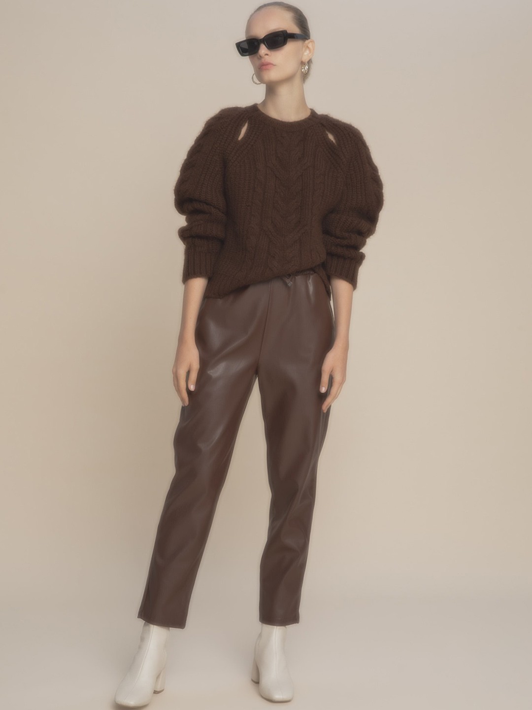 

DeFacto Women Brown Solid Mid Rise Trouser