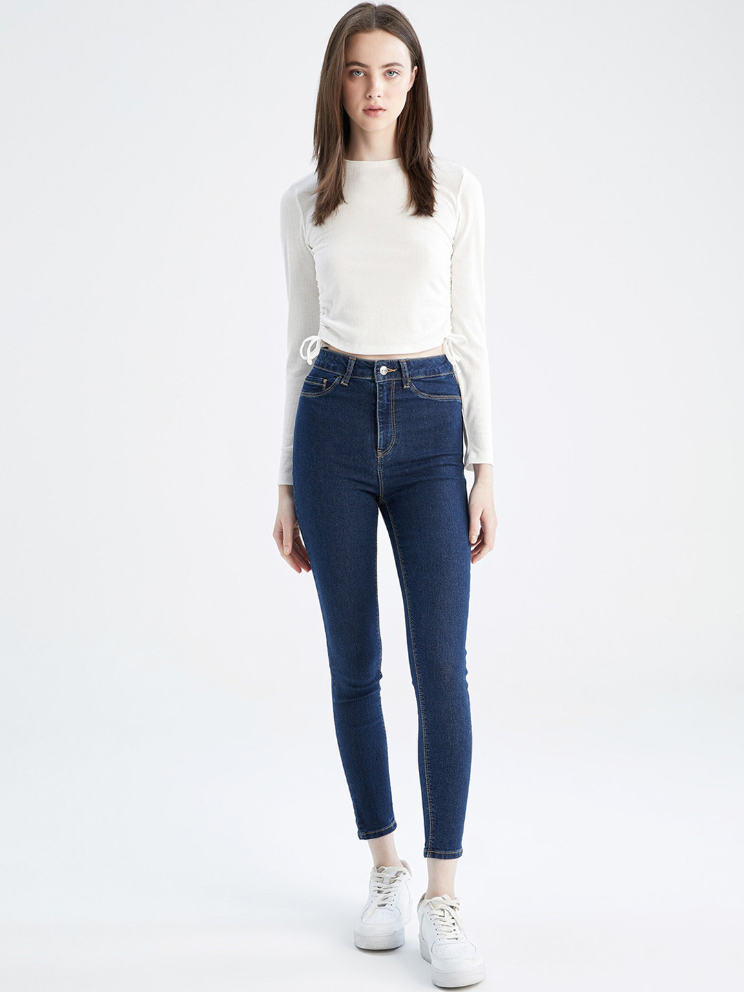

DeFacto Women Blue Slim Fit High-Rise Stretchable Jeans