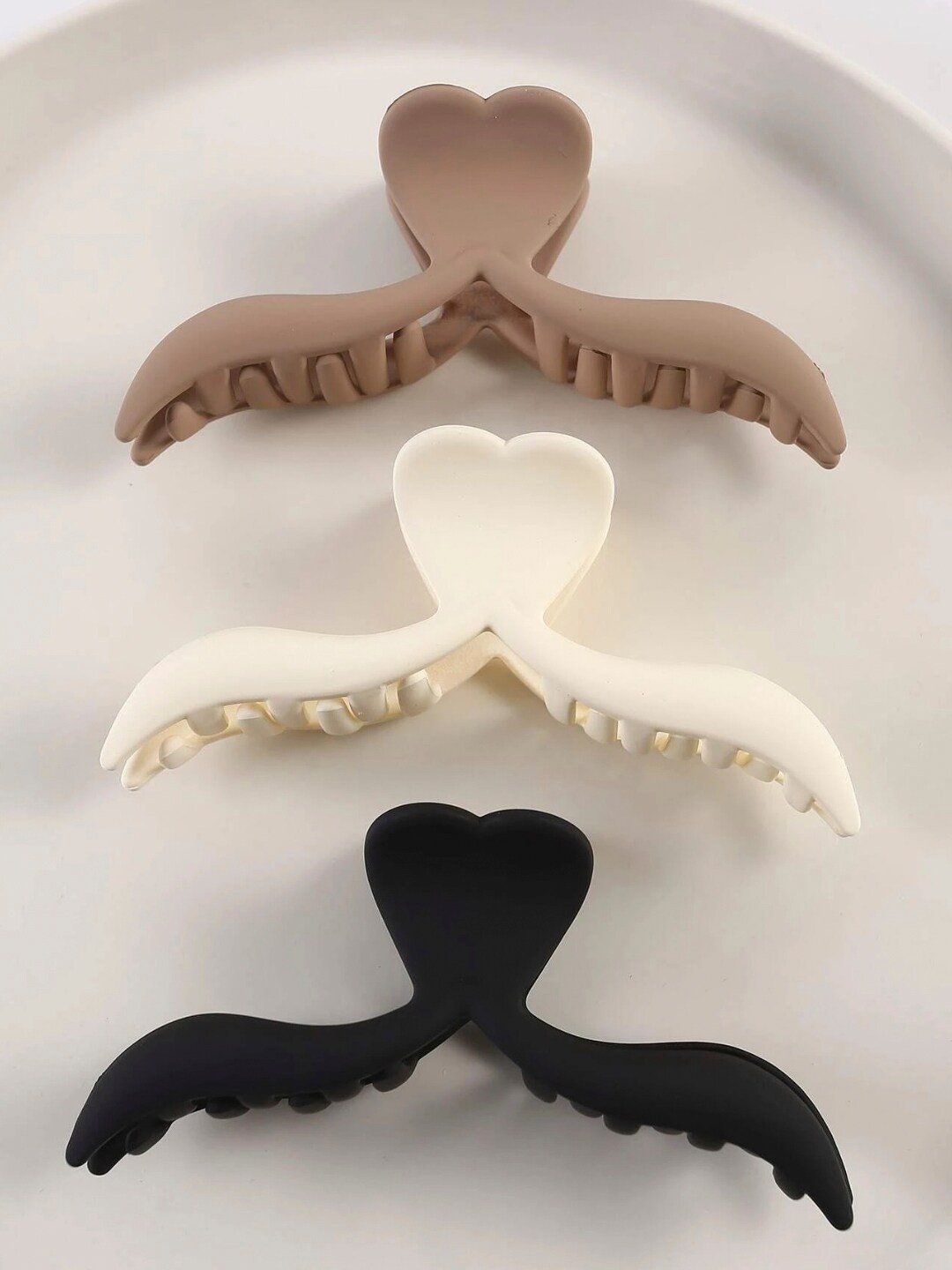 

OOMPH Women Brown & Black Set of 3 Claw Clip