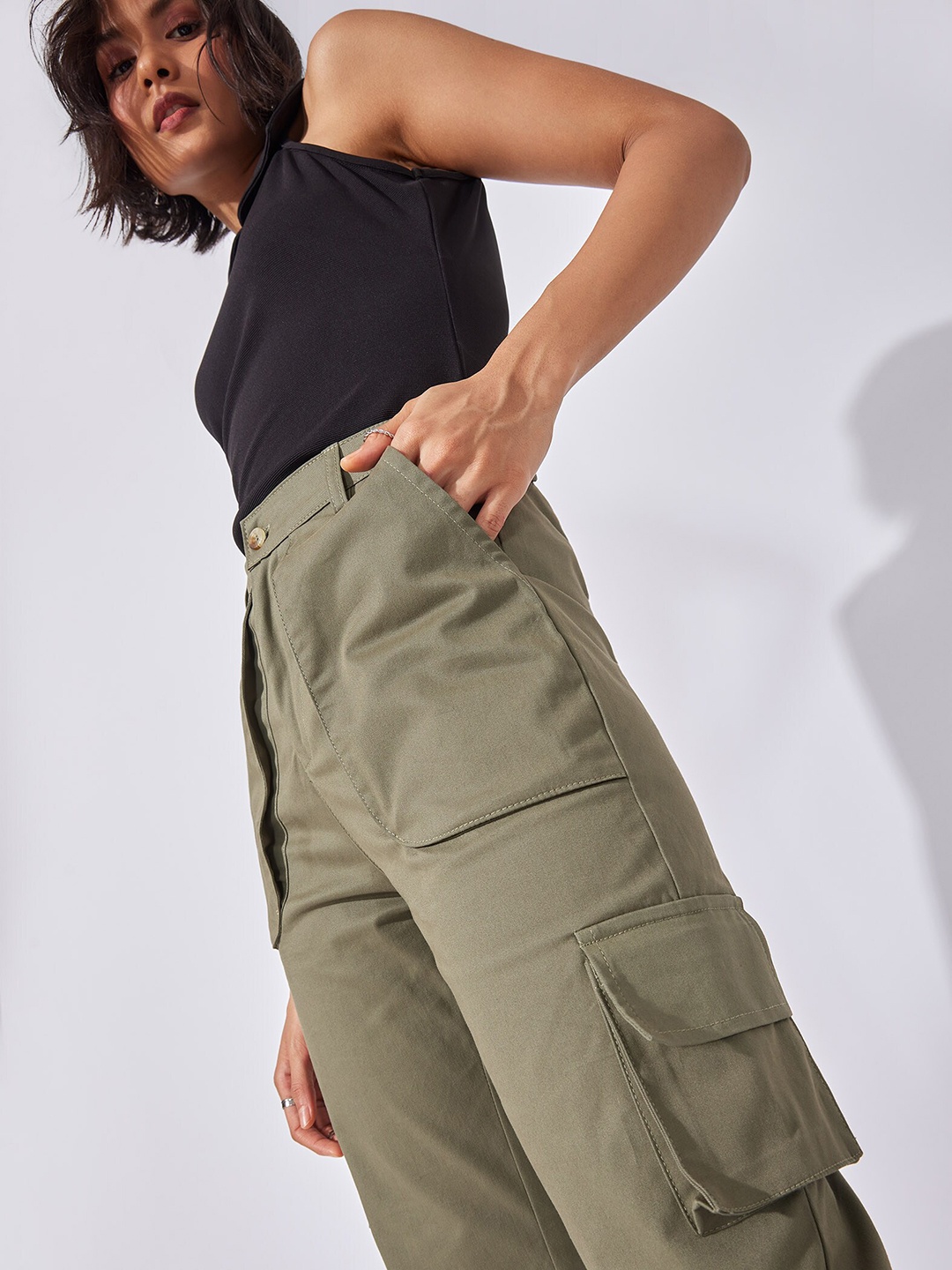 

The Label Life Women Olive Green Solid Cargos Trousers