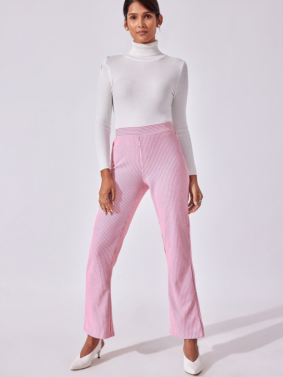

The Label Life Women Pink Printed Straight Fit Trouser