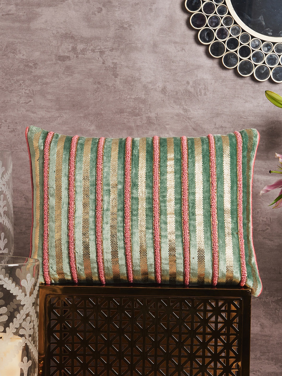 

HomeTown Green & Peach-Coloured Embellished Velvet Rectangle Anaar Cushion Covers