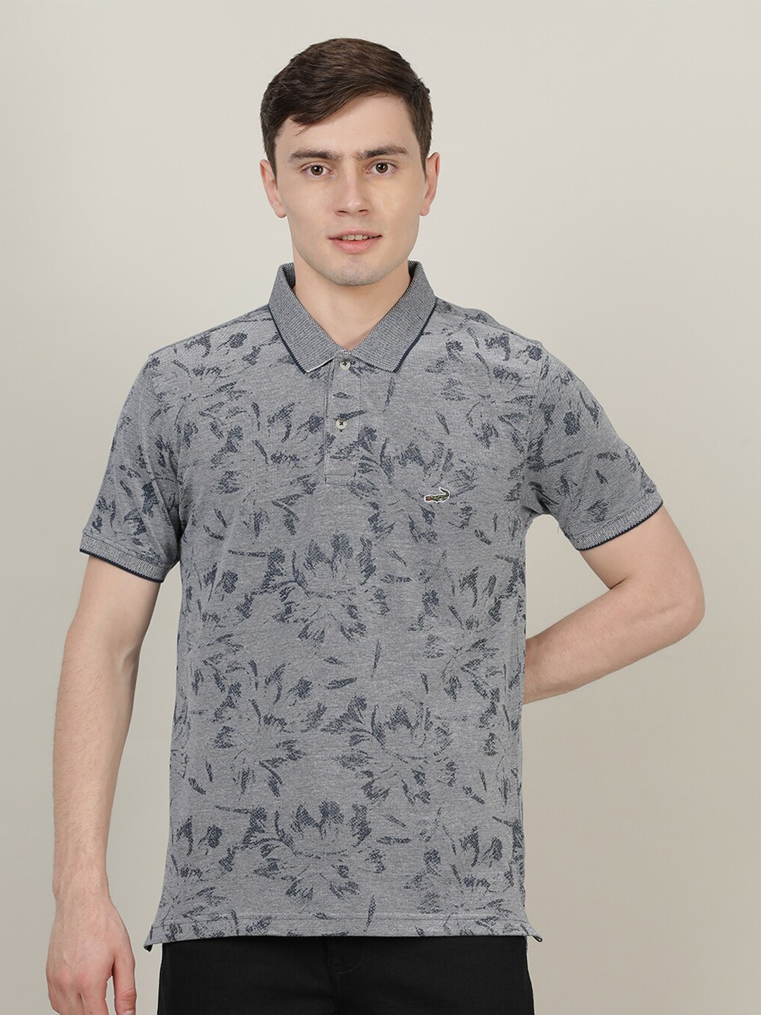 

Crocodile Men Grey & Black Cotton Floral Printed Polo Collar Slim Fit T-shirt