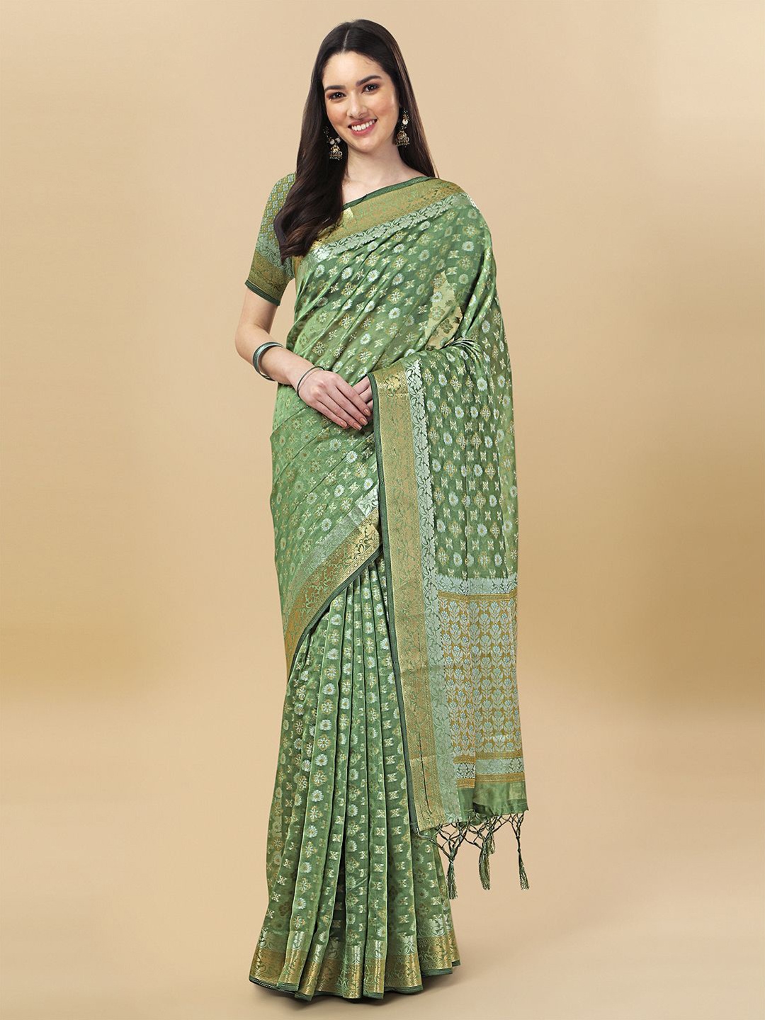 

Mitera Green & Gold-Toned Woven Design Zari Organza Saree