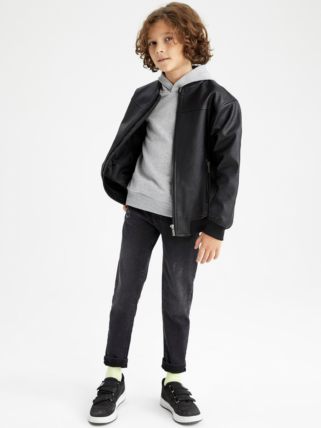 

DeFacto Boys Blue Solid Light Fade Stretchable Jeans