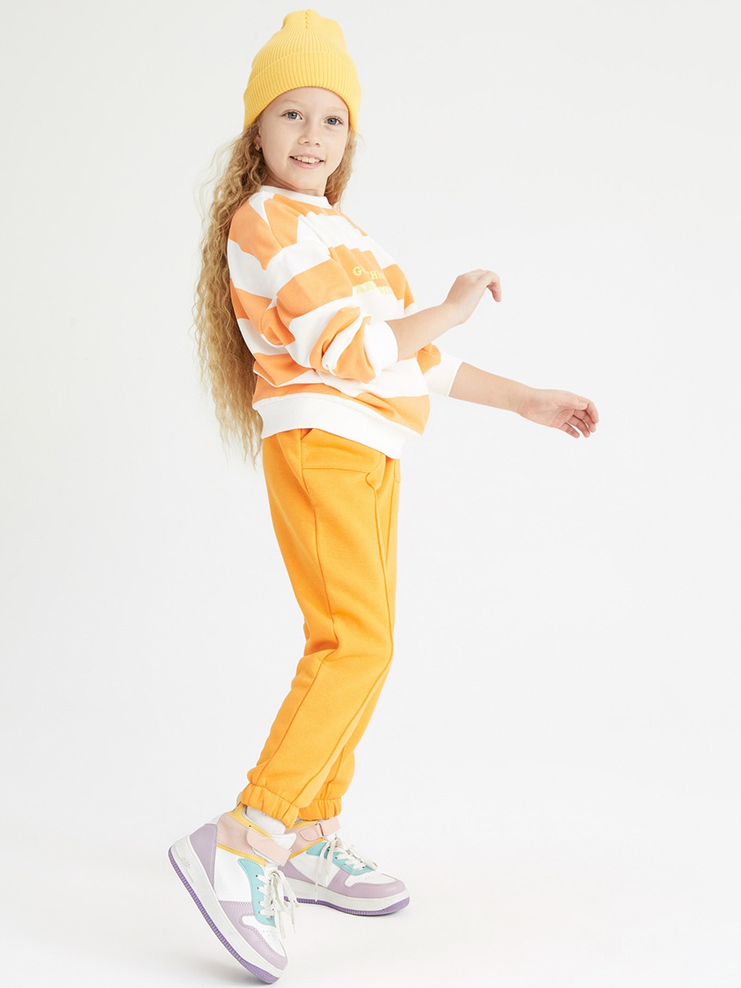 

DeFacto Girls Orange Cotton Solid Trousers