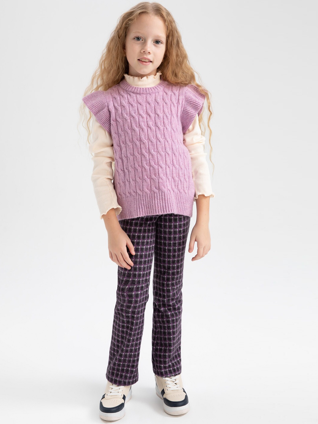 

DeFacto Girls Black Printed Cotton Trousers