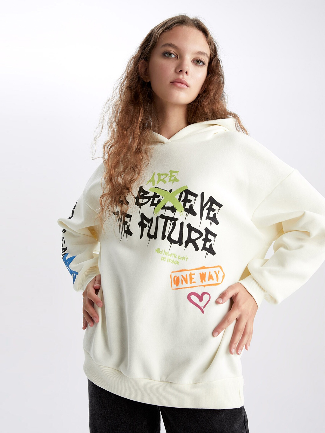 

DeFacto Women Printed Hooded Sweatshirt, Na