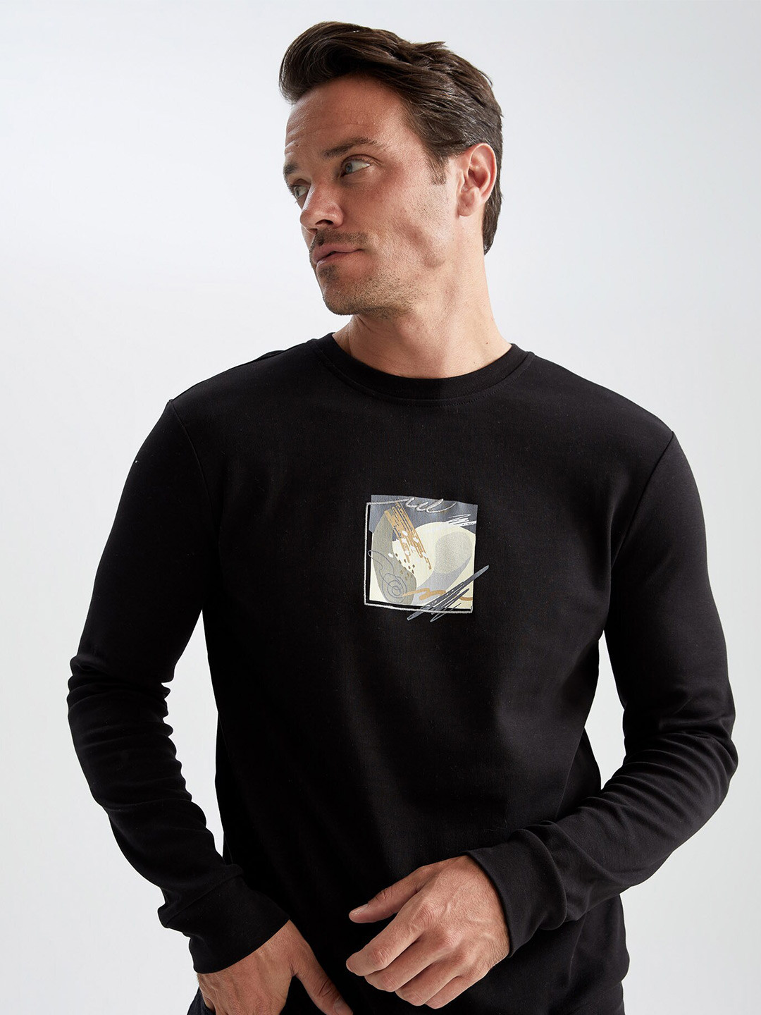 

DeFacto Men Black Printed Cotton Sweatshirt