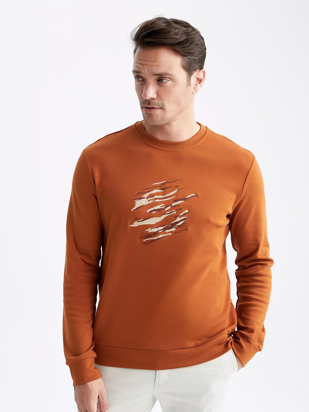 

DeFacto Men Orange Printed Cotton Sweatshirt
