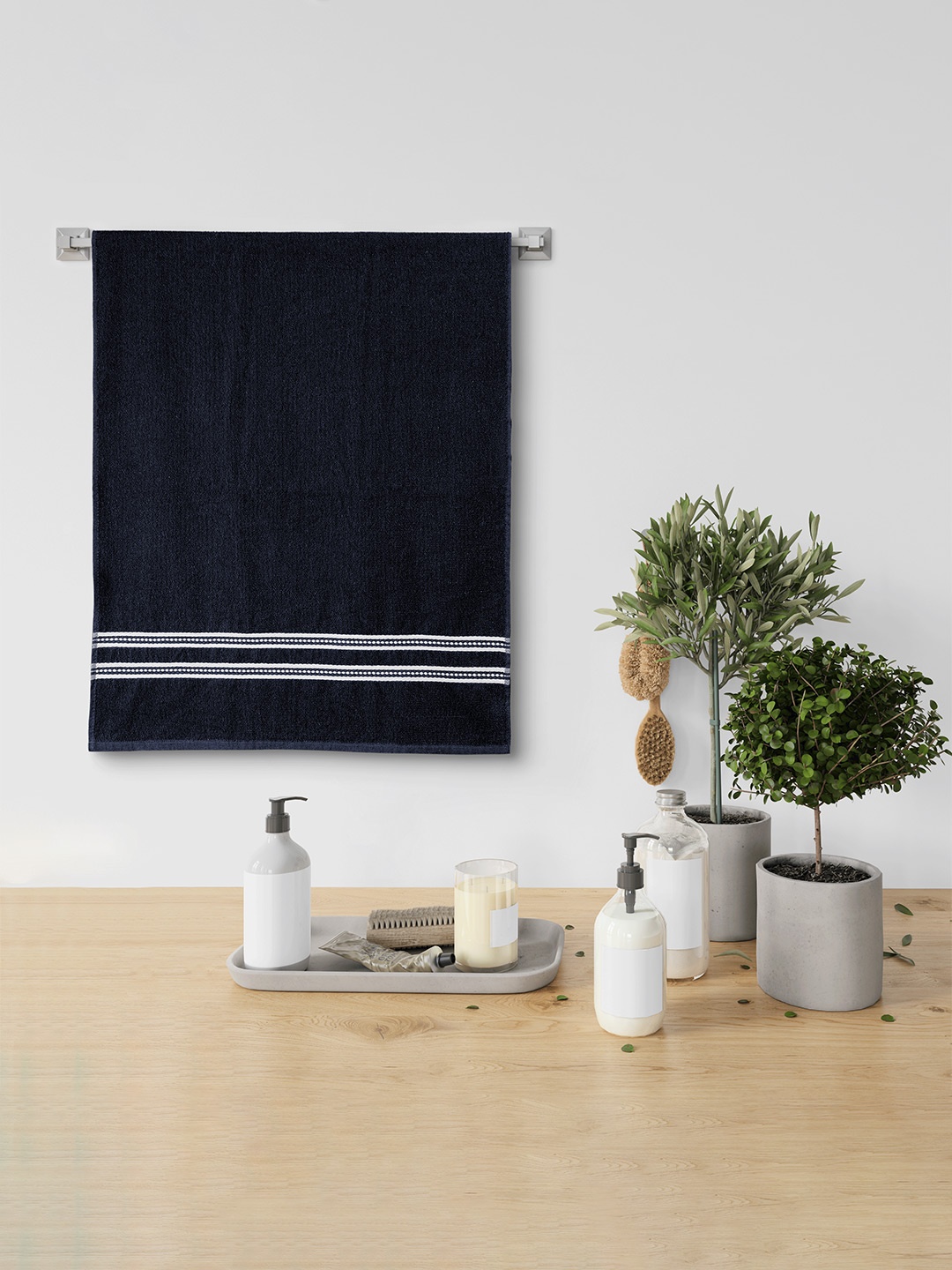 

Urban Magic Navy Blue Solid 380 GSM Soft Bath Towel