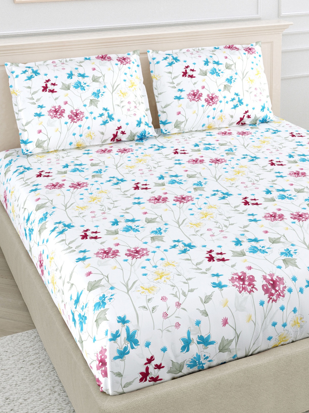 

haus & kinder White & Blue Floral 186 TC Cotton King Bedsheet with 2 Pillow Covers