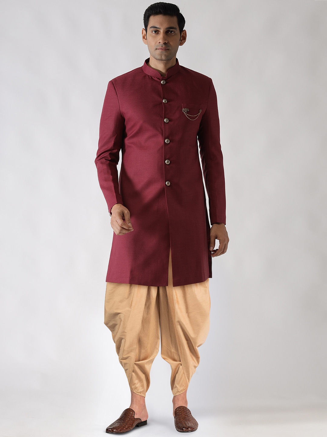 

KISAH Men Maroon & Gold-Colored Solid Pure Cotton Sherwani