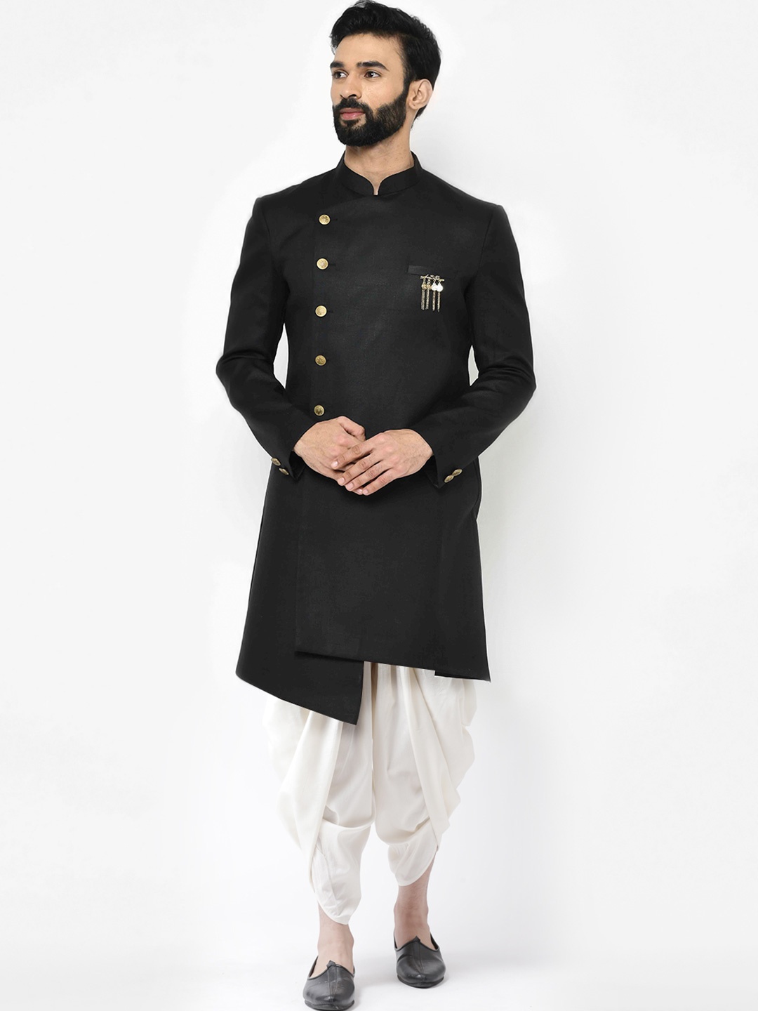 

KISAH Men Black & White Solid Cotton Sherwani