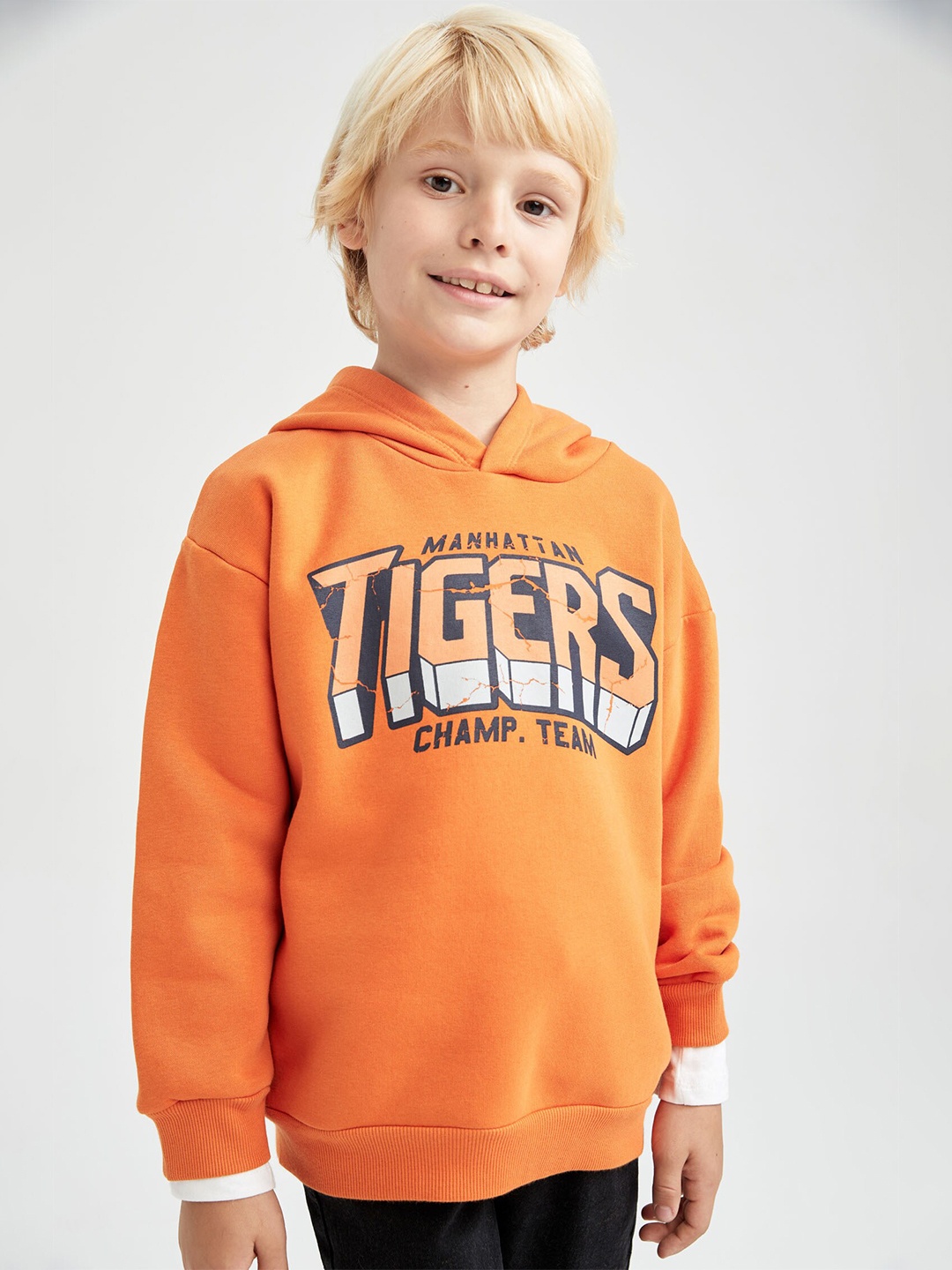 

DeFacto Boys Orange Printed Sweatshirt