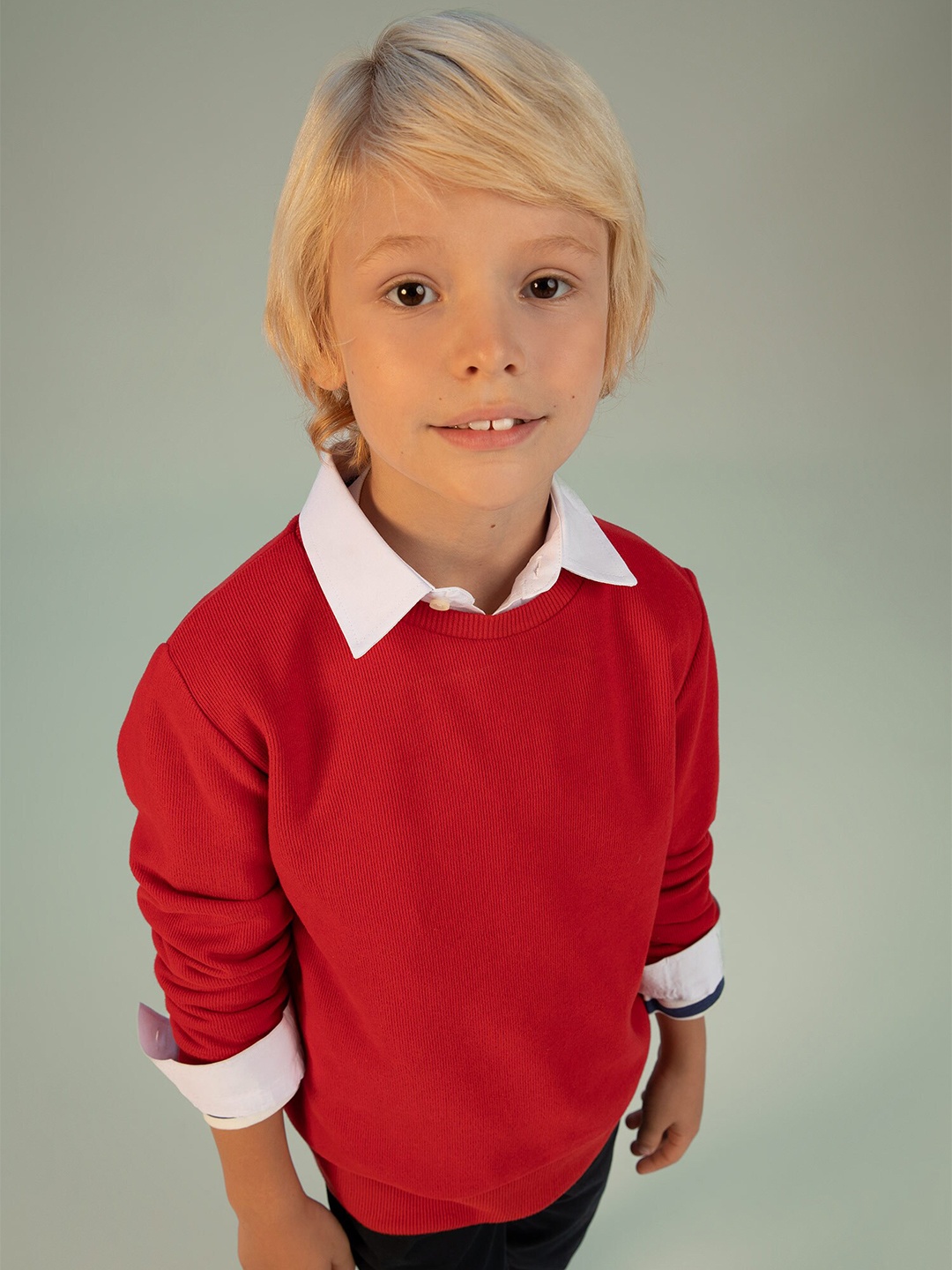 

DeFacto Boys Red Solid Sweatshirt