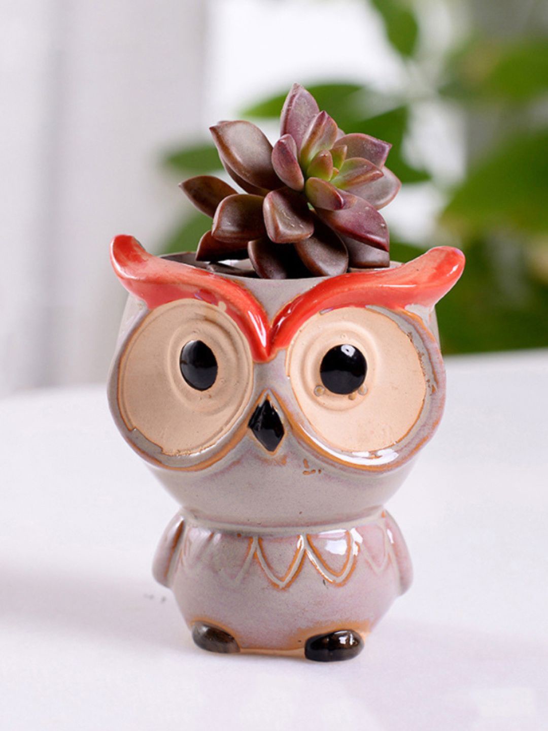 

Nestasia Brown & Red Solid Owl Planter