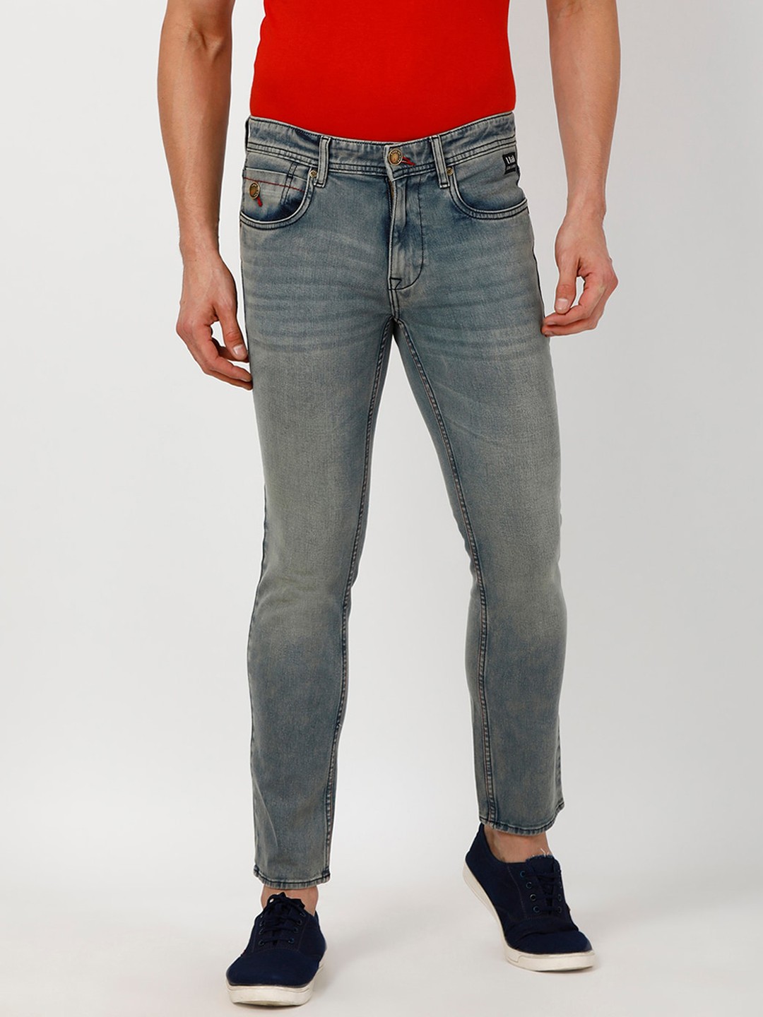 

Llak Jeans Men Blue Light Fade Cotton Jeans