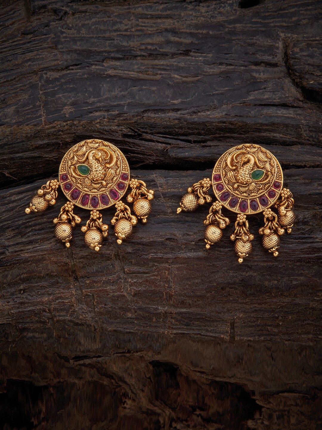 

Kushal's Fashion Jewellery Gold-Plated Red Circular Studs Earrings