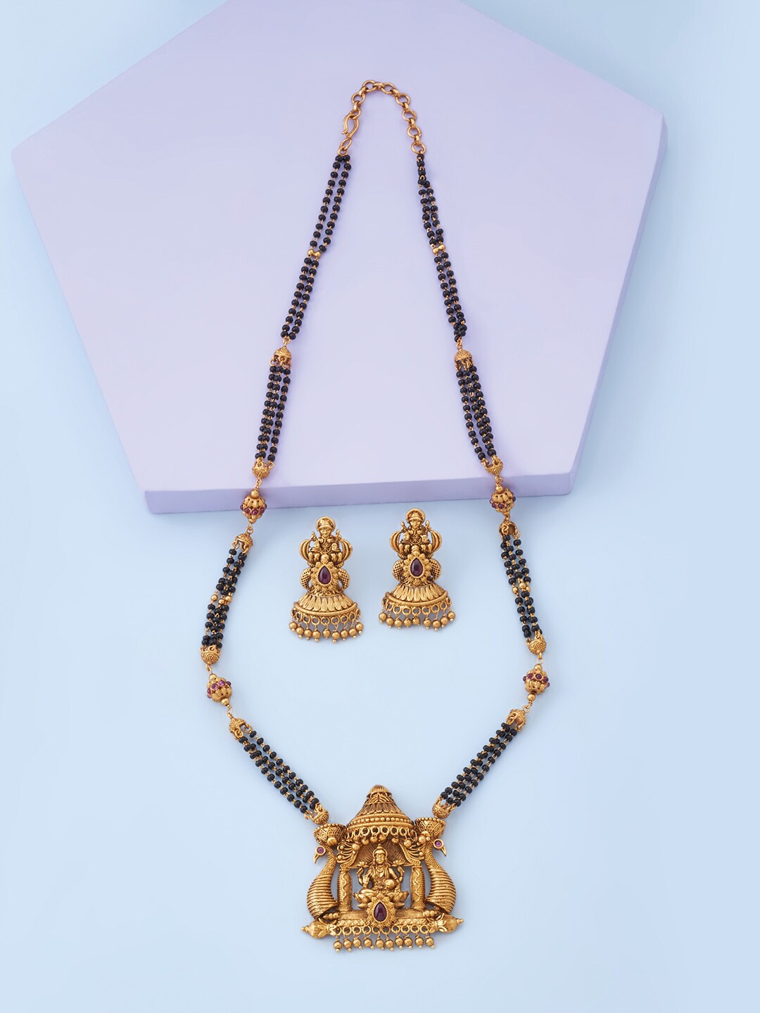 

Kushal's Fashion Jewellery Women Gold-Toned Black & Pink Mangalsutra With Earings