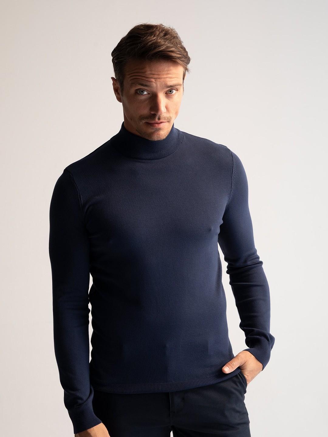 

DeFacto Men Navy Blue Turtle Neck Pullover