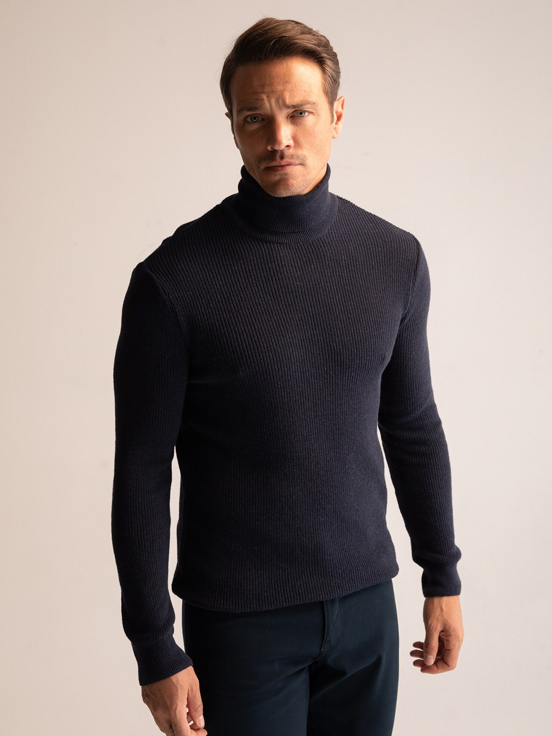 

DeFacto Men Navy Blue Ribbed Pullover