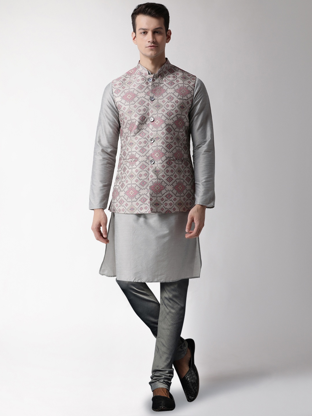 

KISAH Men Grey Kurta with Churidar Kurta Set With Nehru Jacket