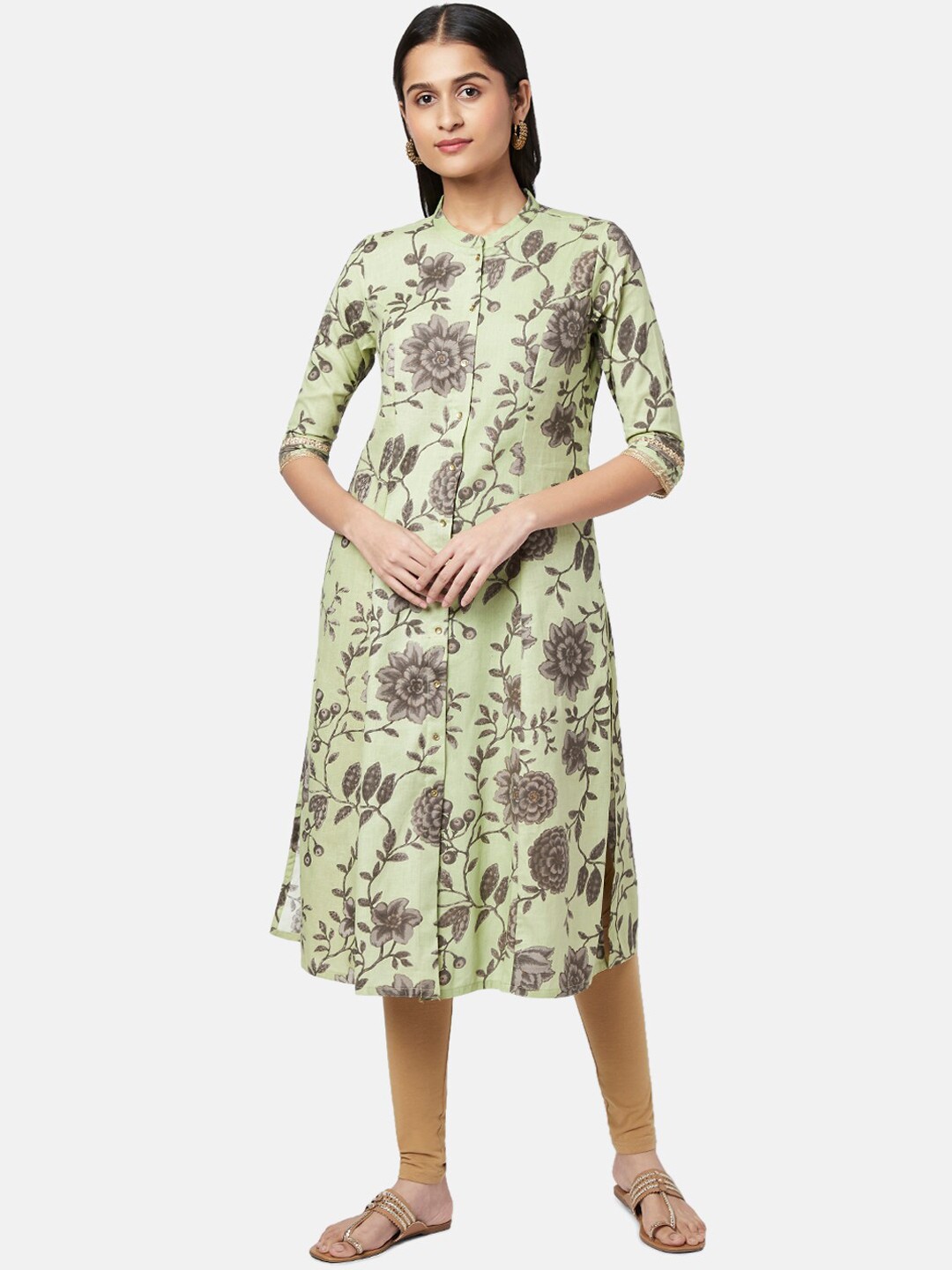 

RANGMANCH BY PANTALOONS Women Green Floral Printed Gotta Patti A-line Kurta