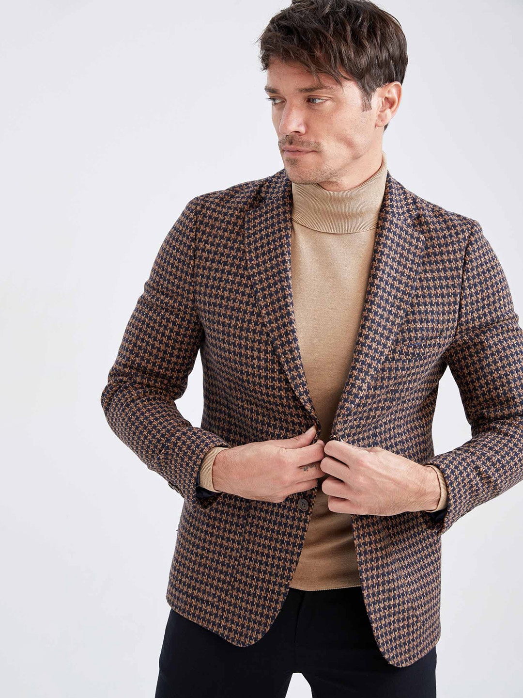 

DeFacto Men Brown Checked Single-Breasted Casual Blazer