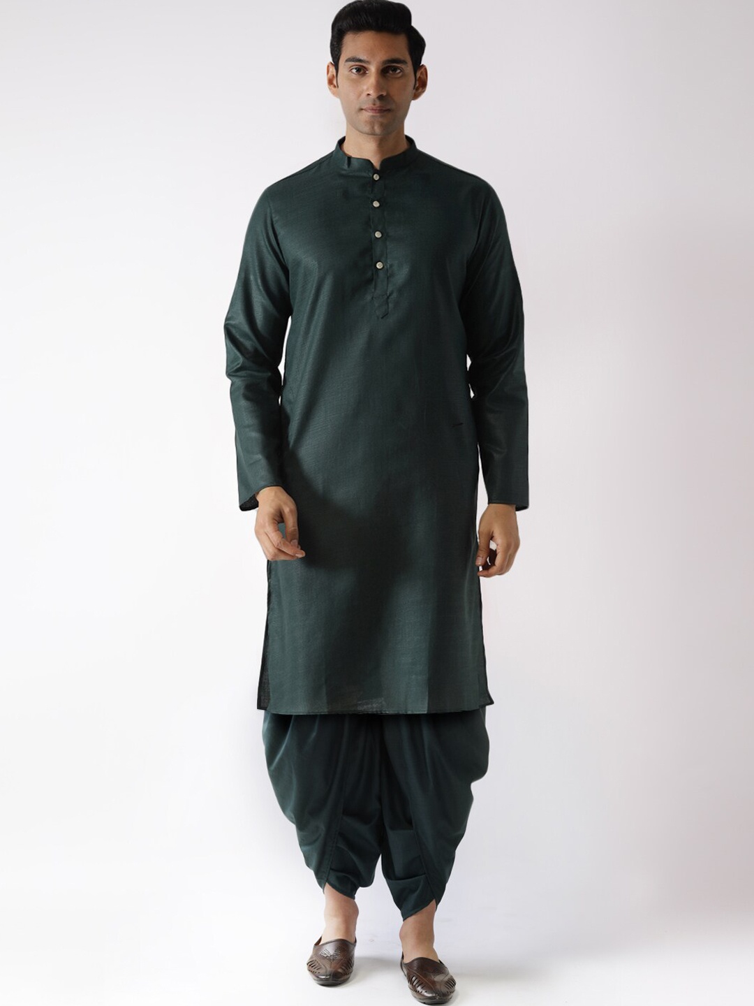 

KISAH Men Green Kurta with Dhoti Pants