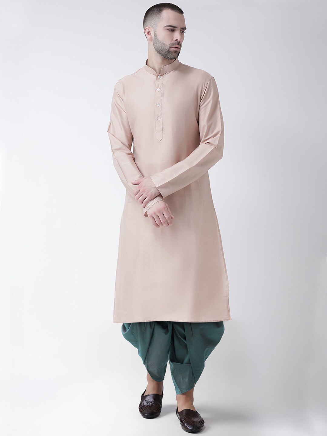 

KISAH Men Beige & Green Solid Cotton Blend Straight Kurta with Dhoti Pants