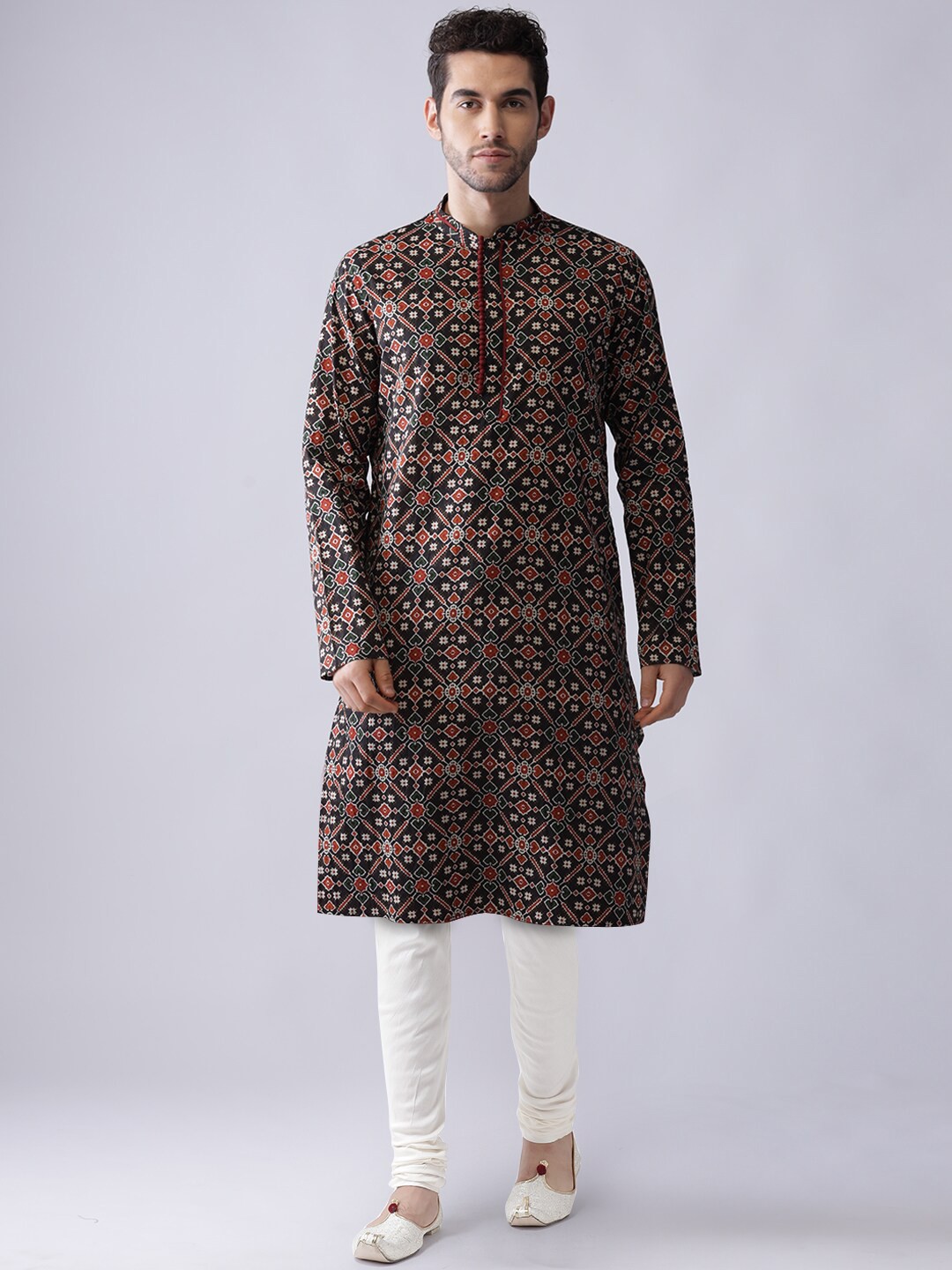 

KISAH Men Black Printed Kurta with Churidar