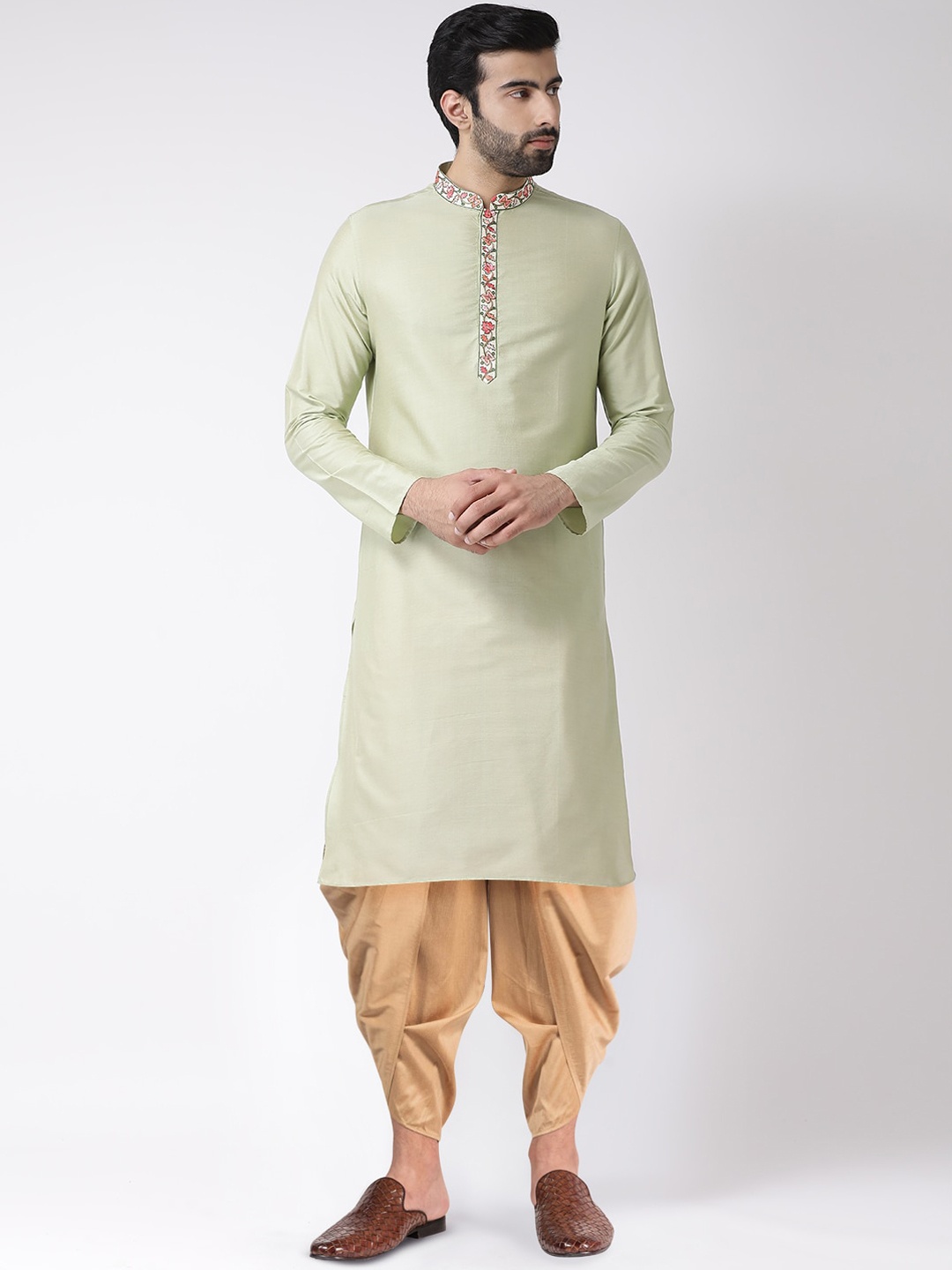 

KISAH Men Green Solid Kurta with Dhoti Pants Set