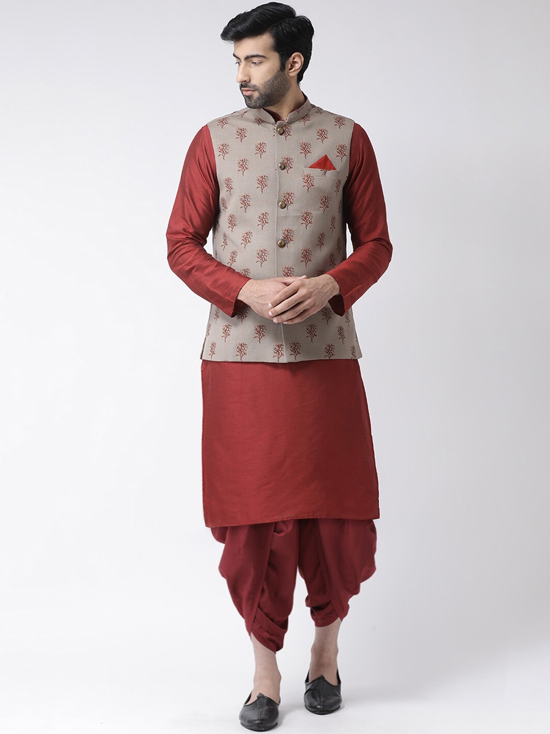 

KISAH Men Maroon Ethnic Motifs Kurta with Dhoti Pants & Nehru Jacket