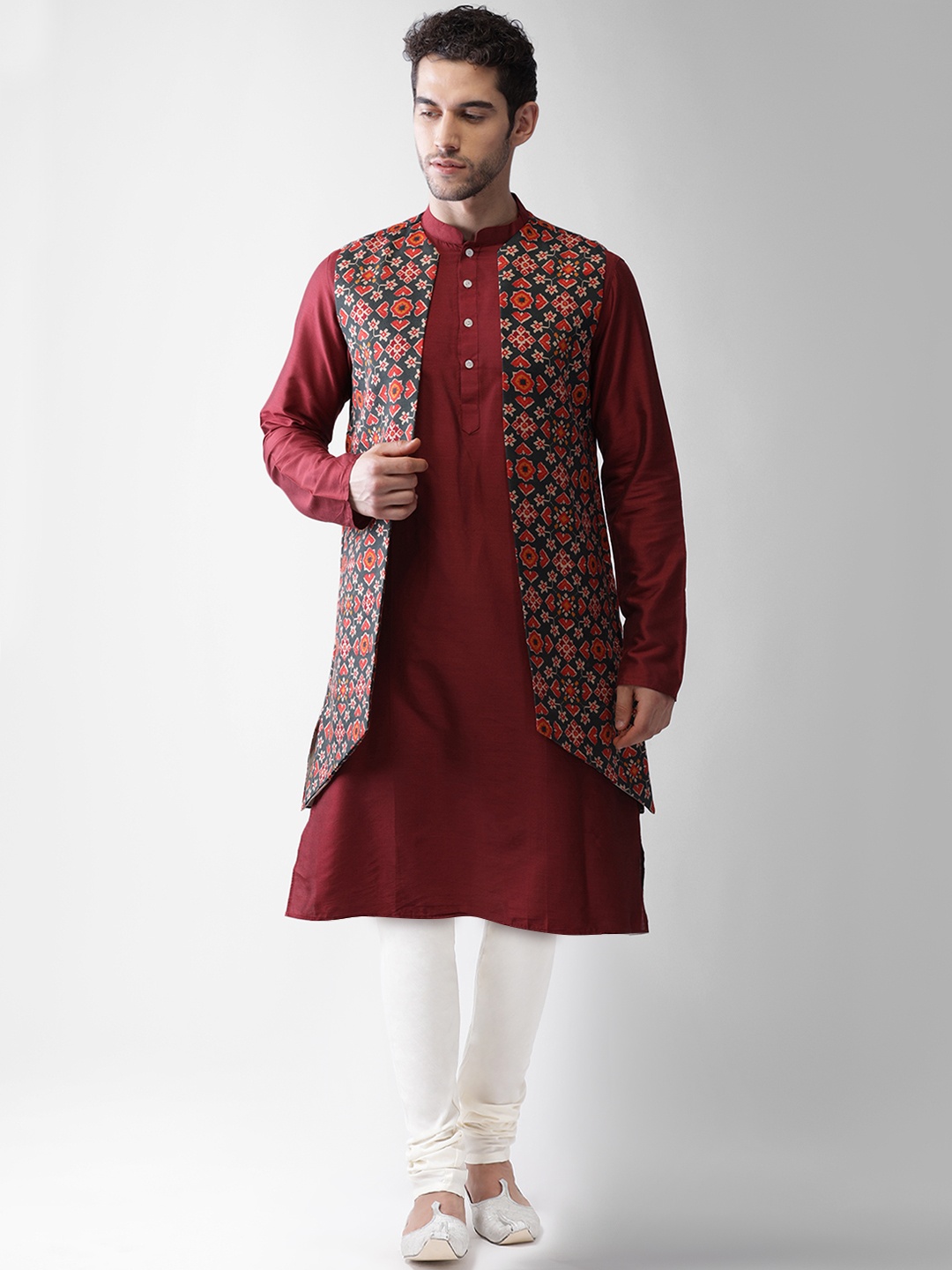

KISAH Men Maroon Kurta with Churidar