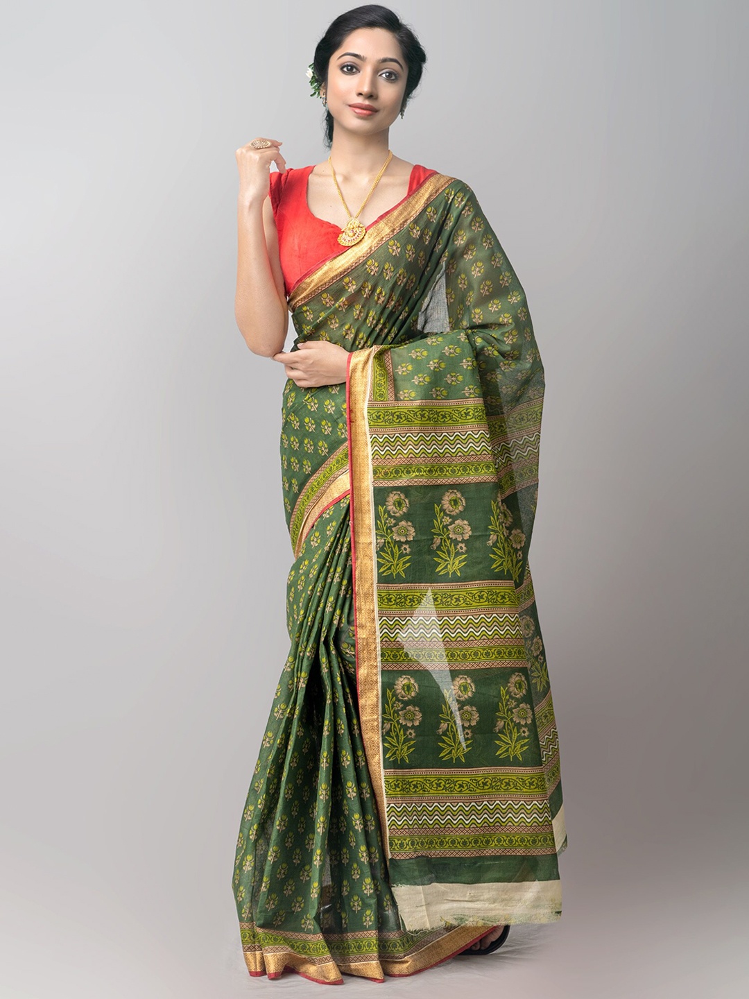

Unnati Silks Green & Beige Floral Zari Pure Cotton Kovai Saree