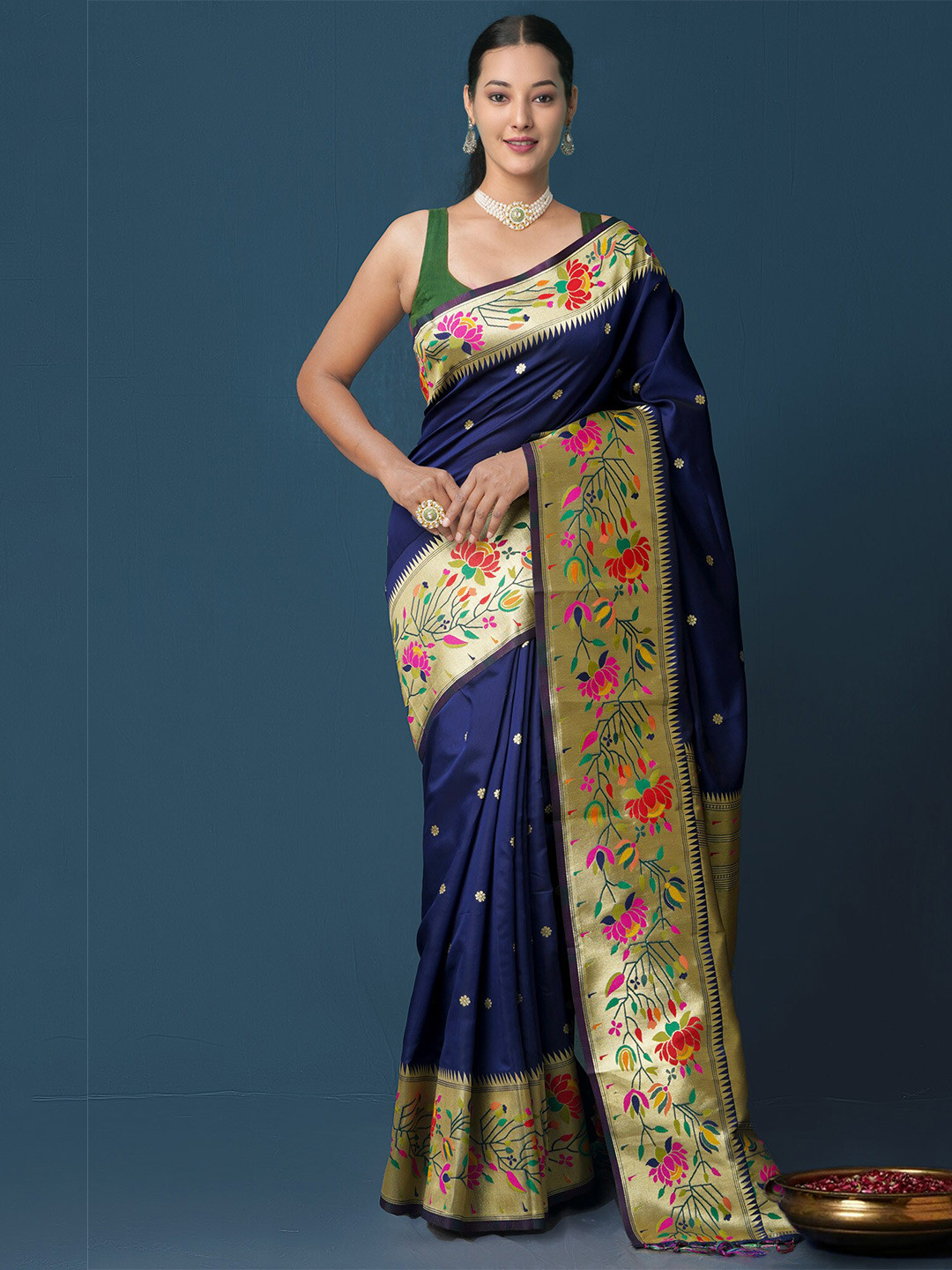 

Unnati Silks Navy Blue & Green Woven Design Zari Silk Blend Paithani Saree