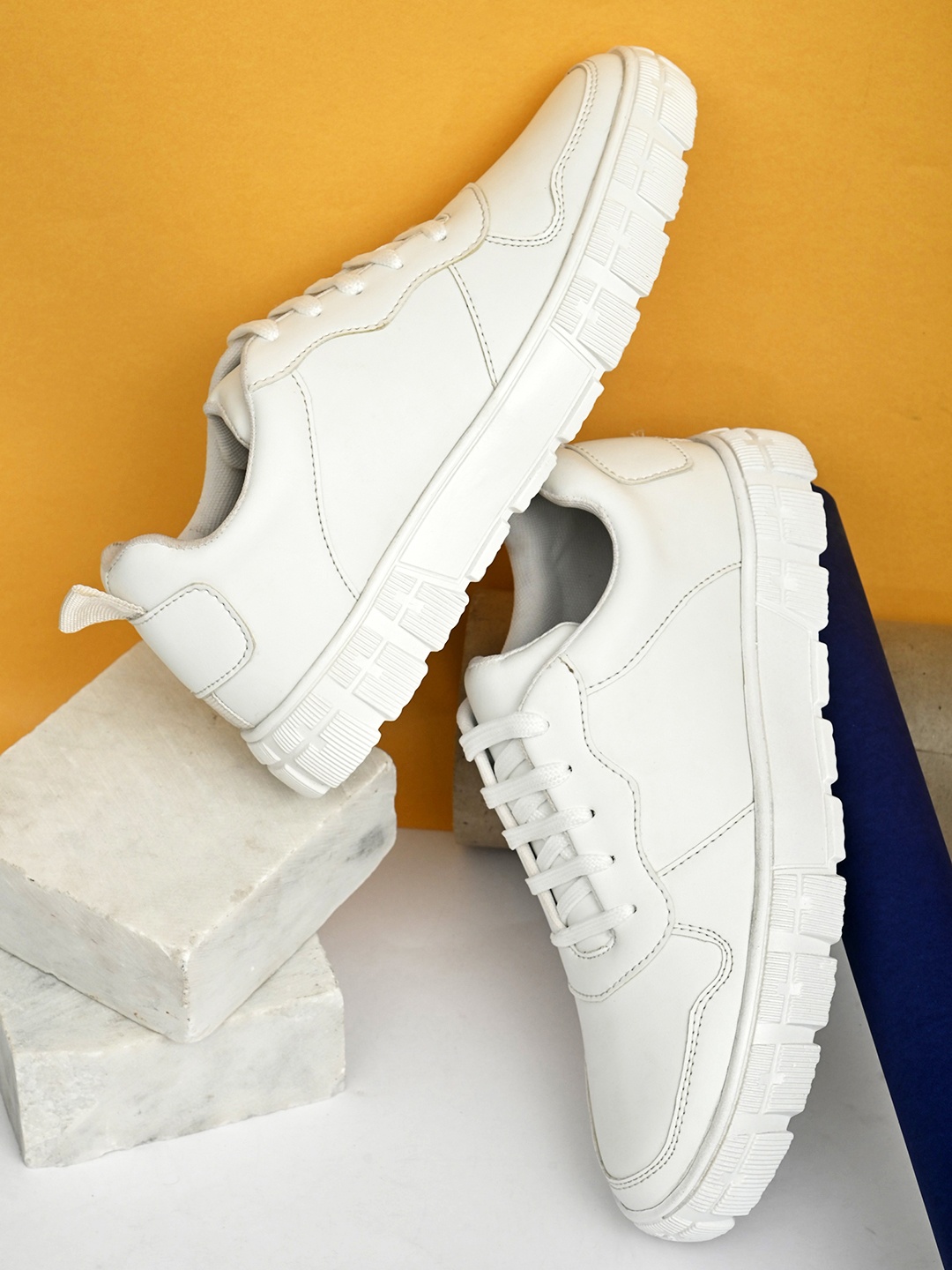 

Mast & Harbour Men White Solid Sneakers