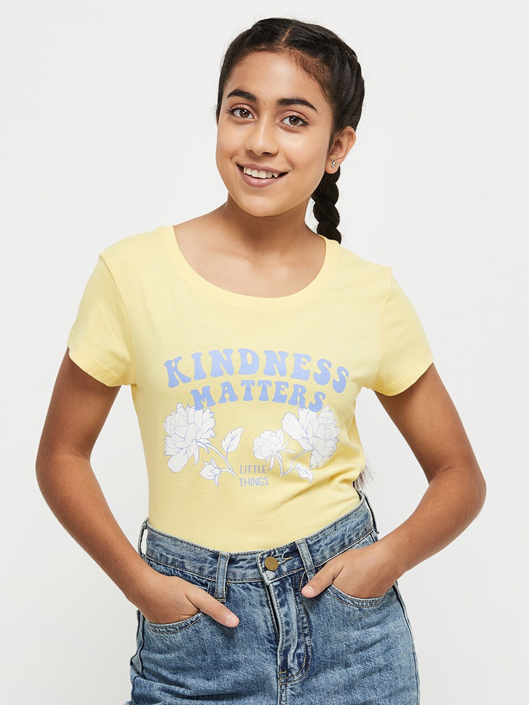 

max Girls Yellow Typography Printed Cotton T-shirt