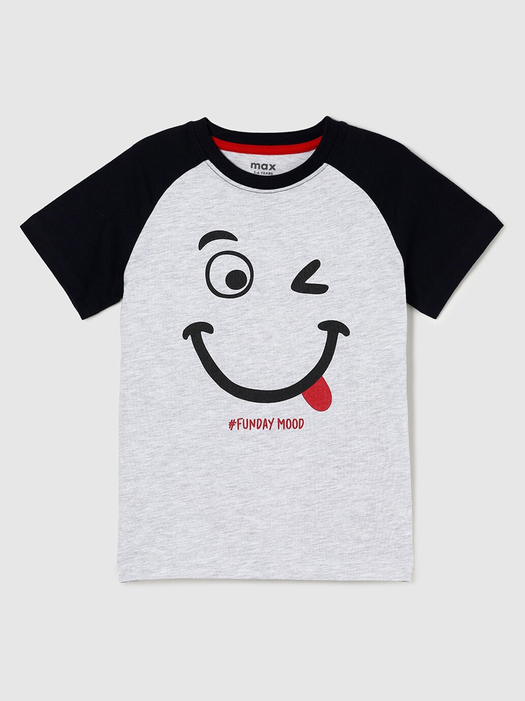 

max Boys Grey & Black Graphic Printed Raglan Sleeves T-shirt