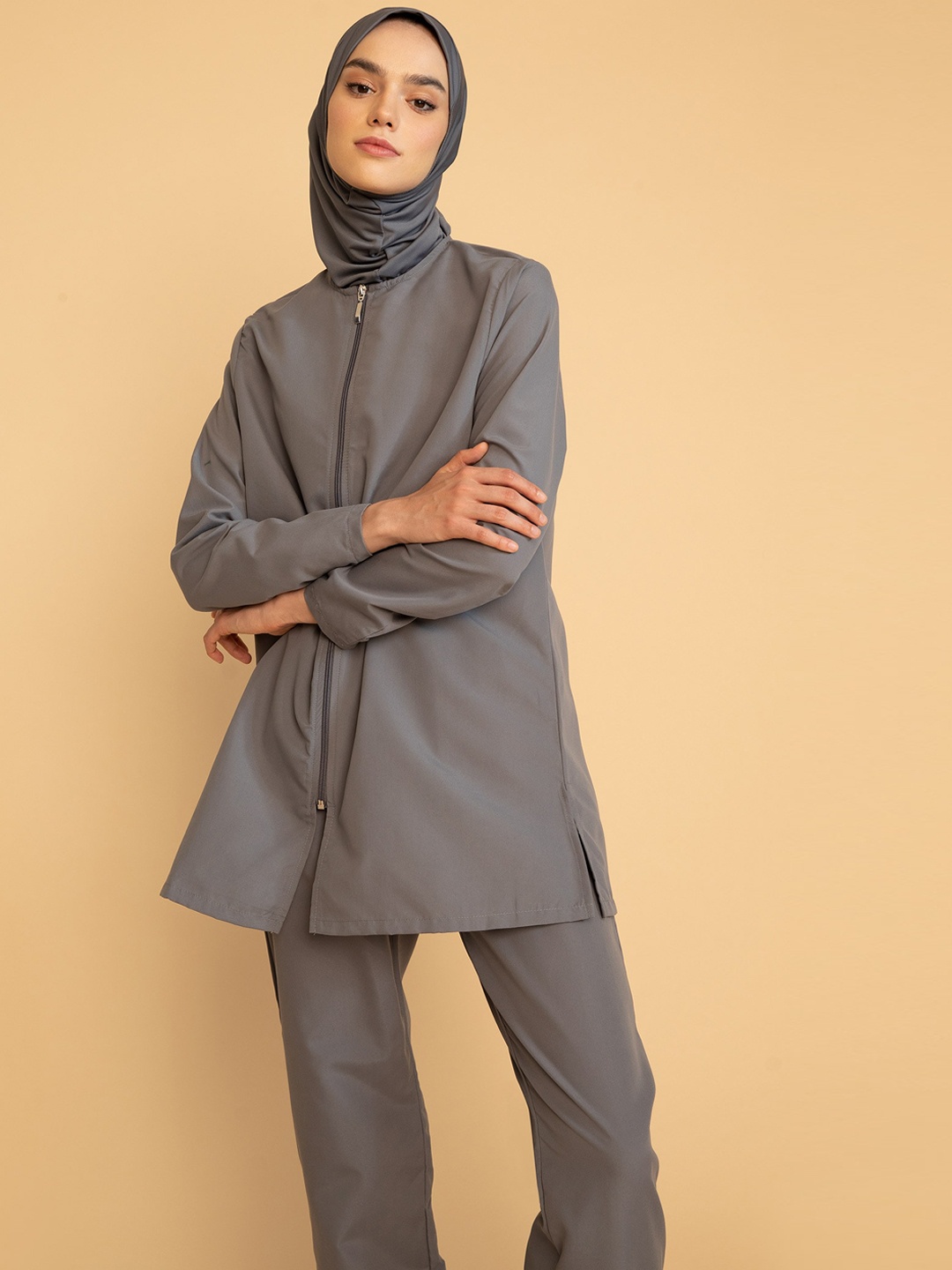 

DeFacto Women Pack Of 4 Grey Solid Burqa
