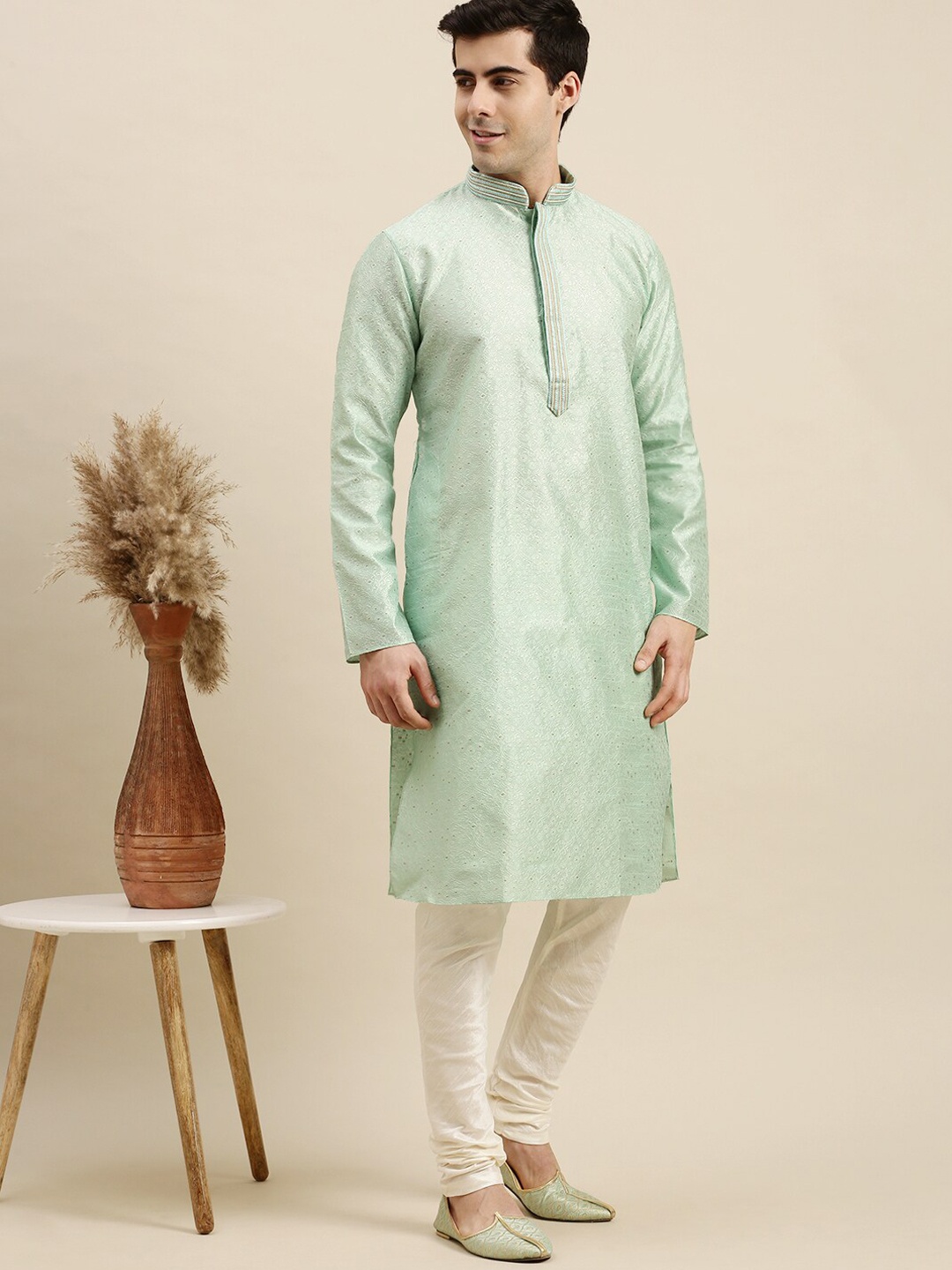 

Sanwara Men Green Thread Work Pastels Kurta