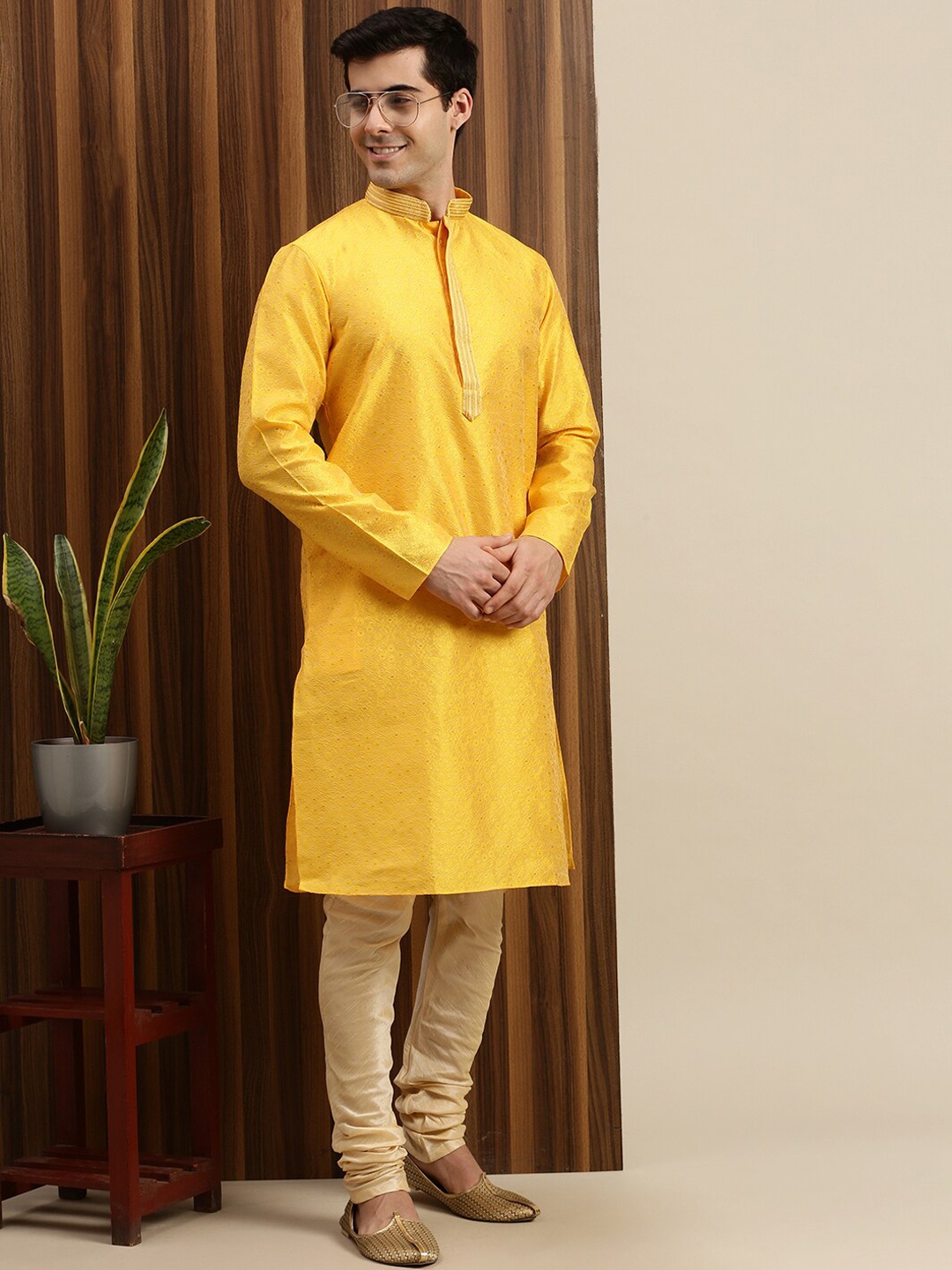 

Sanwara Men Yellow Woven Design Long Sleeves Art Silk Pastels Kurta