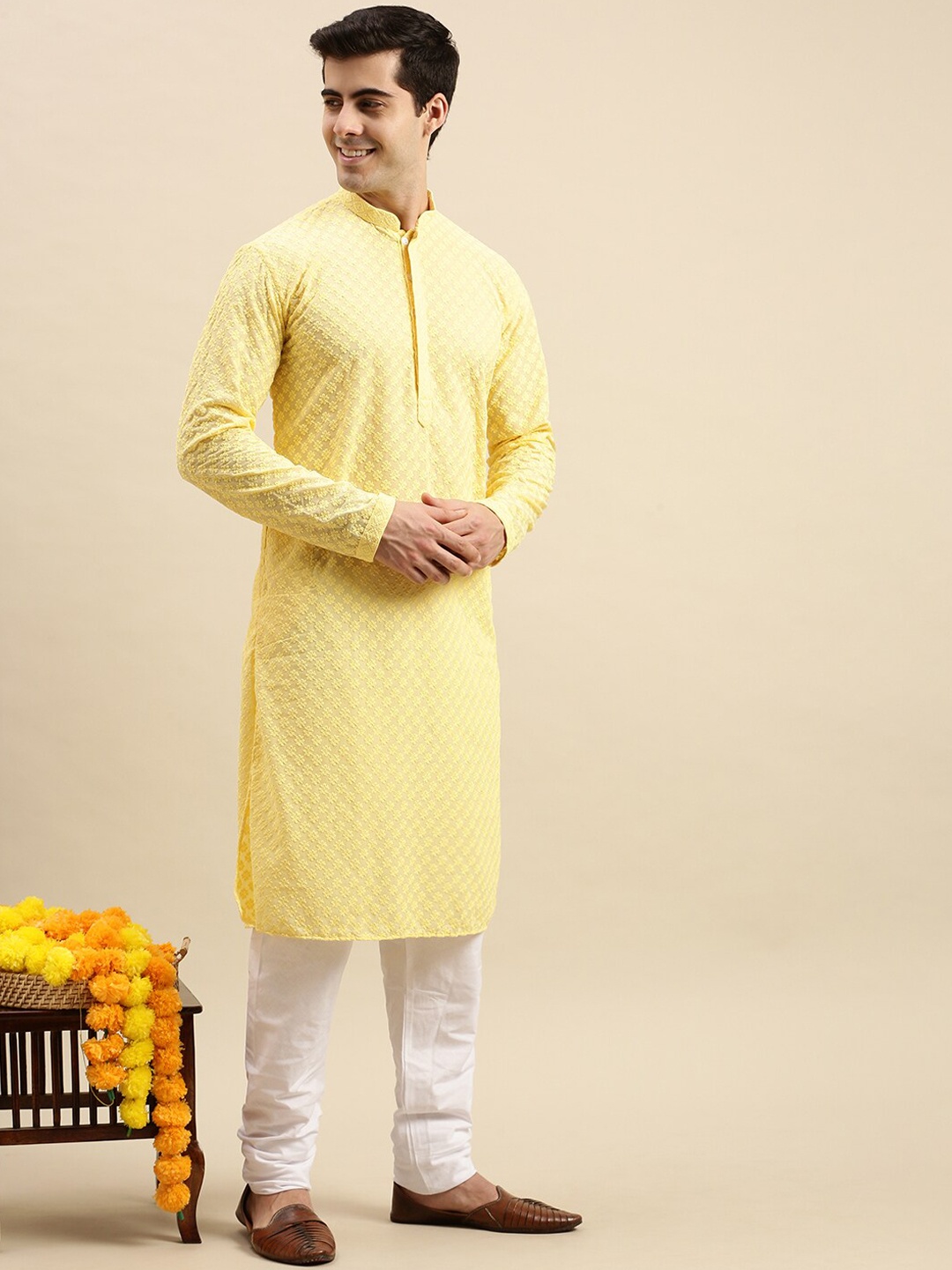 

Sanwara Men Yellow Chikankari Pastels Long Sleeves Cotton Kurta