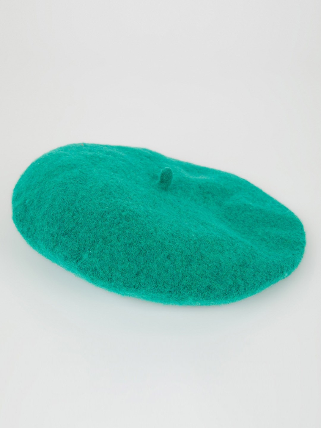

DeFacto Women Green Solid Hat