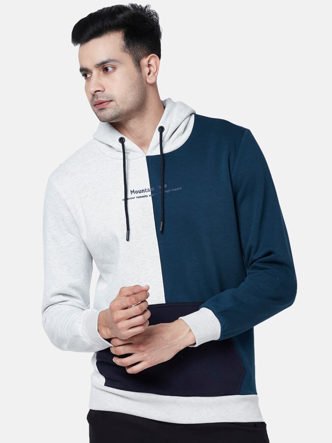 

Urban Ranger by pantaloons Men Off White & Blue Colourblocked Sweatshirt