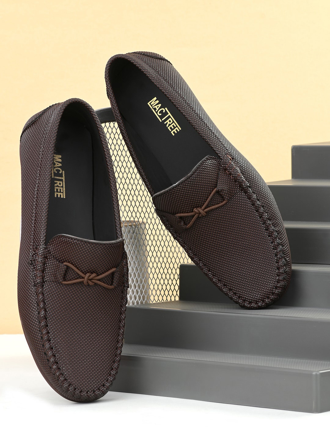 

Mactree Men Brown Nubuck Lightweight Loafers