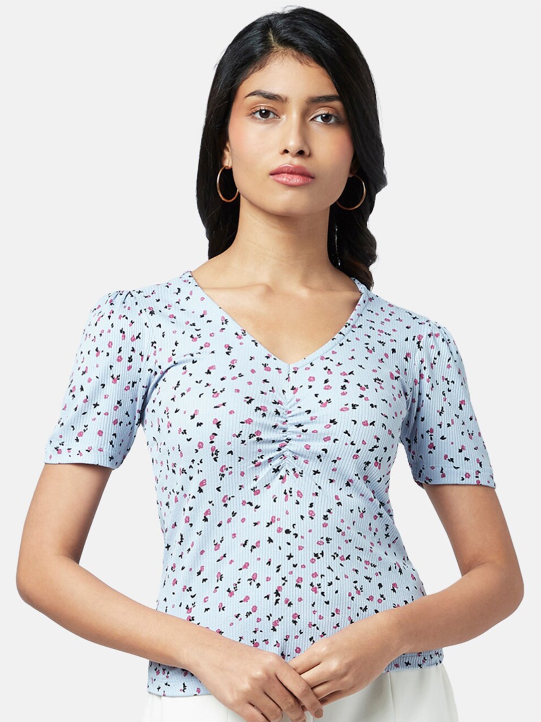 

Honey by Pantaloons Blue Floral Printed V-neck Top