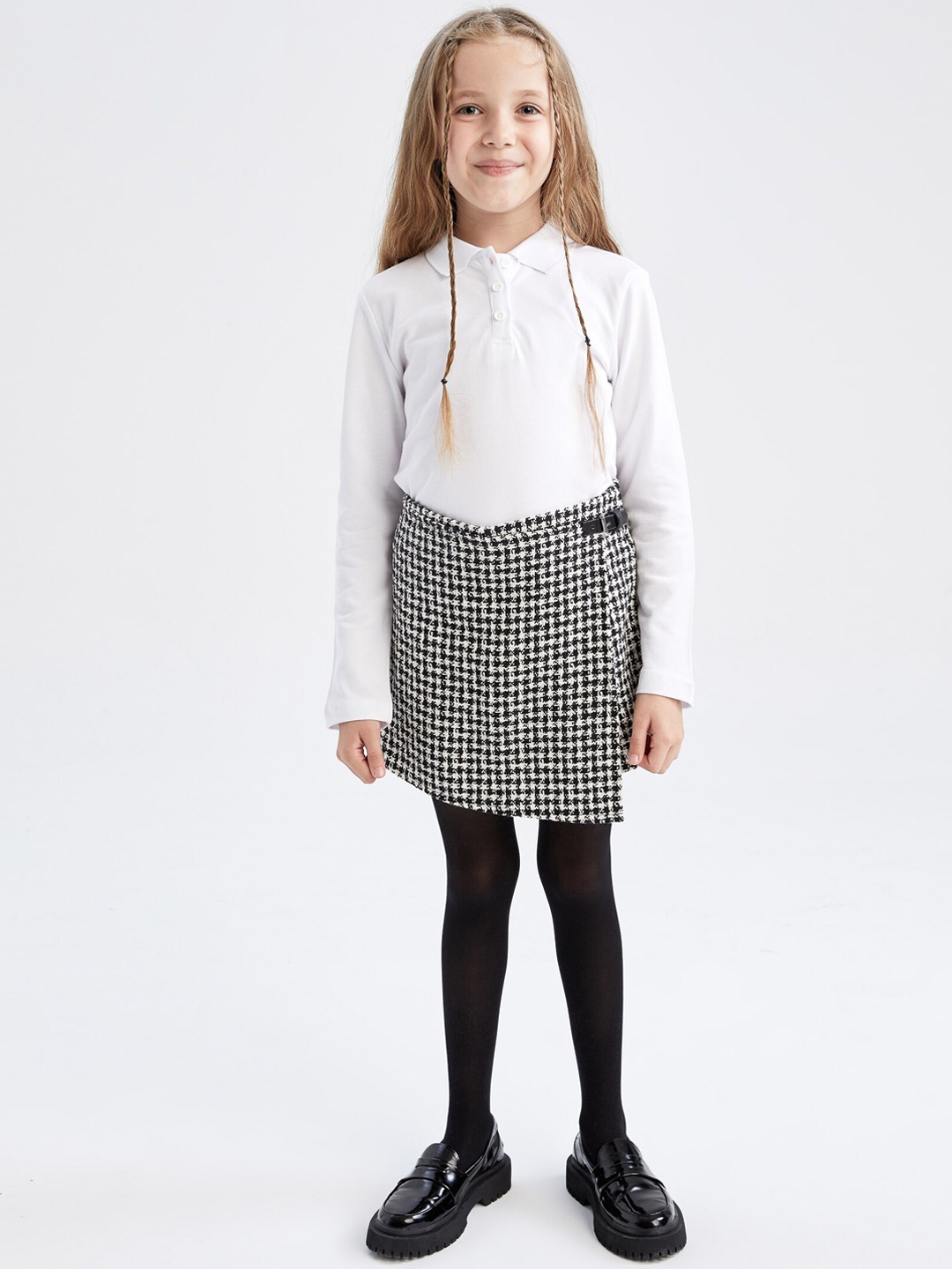 

DeFacto Girls White & Black Checked Printed Mini Skort Skirt