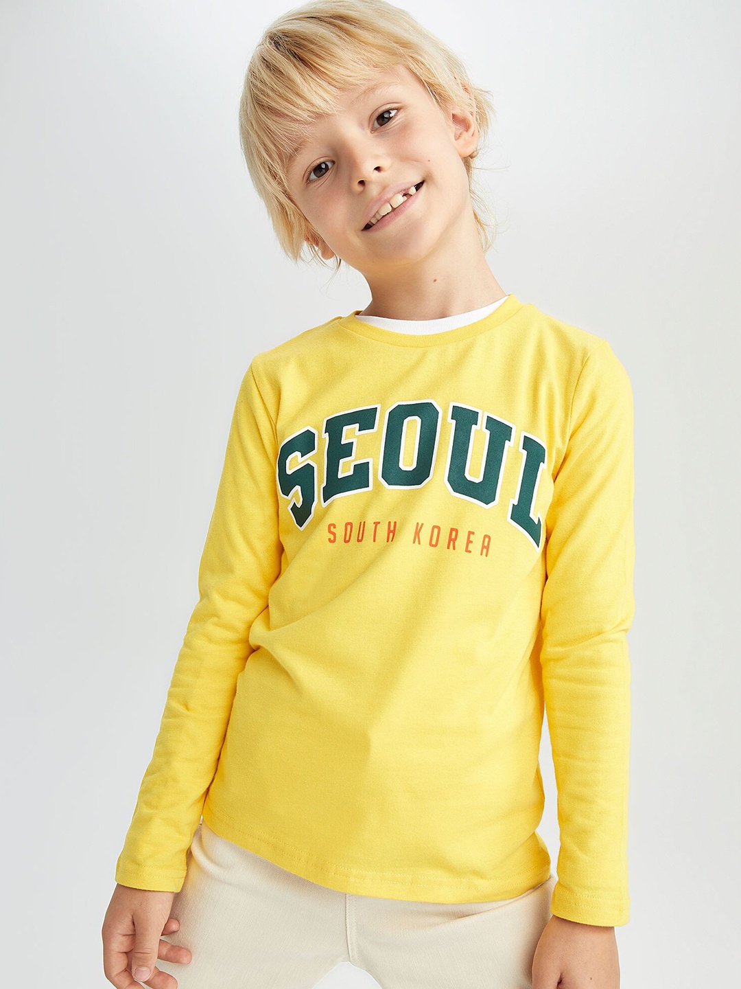 

DeFacto Boys Yellow Typography Printed T-shirt